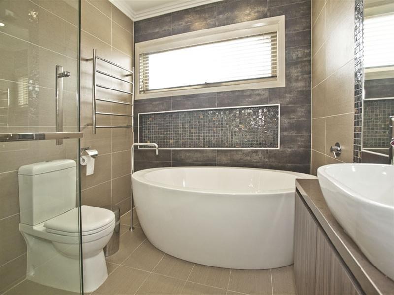 5 Chivers Avenue, Glen Waverley VIC 3150