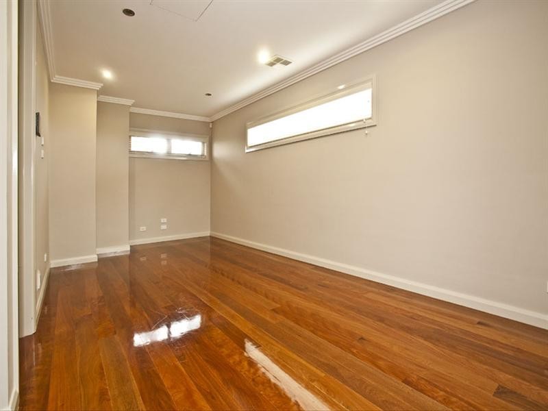 5 Chivers Avenue, Glen Waverley VIC 3150