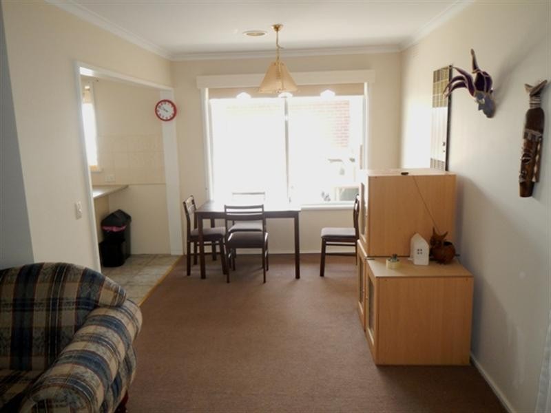 1 Crocus Crescent, Glen Waverley VIC 3150