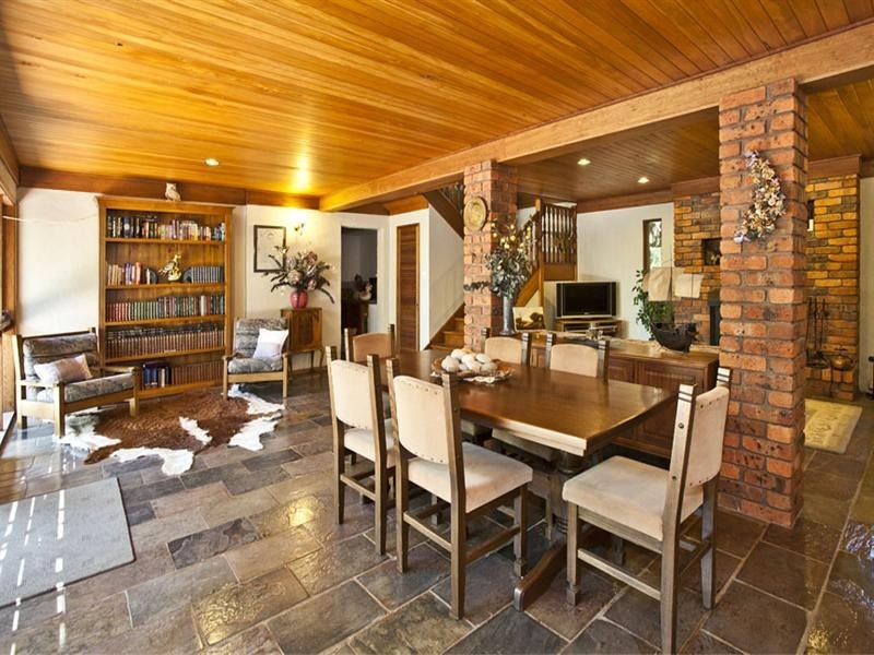 4 Alimar Road, Glen Waverley VIC 3150