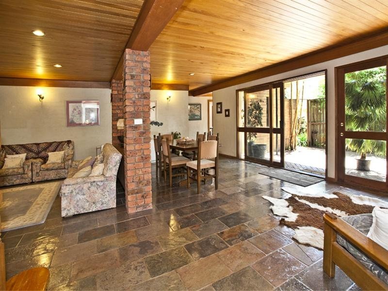 4 Alimar Road, Glen Waverley VIC 3150