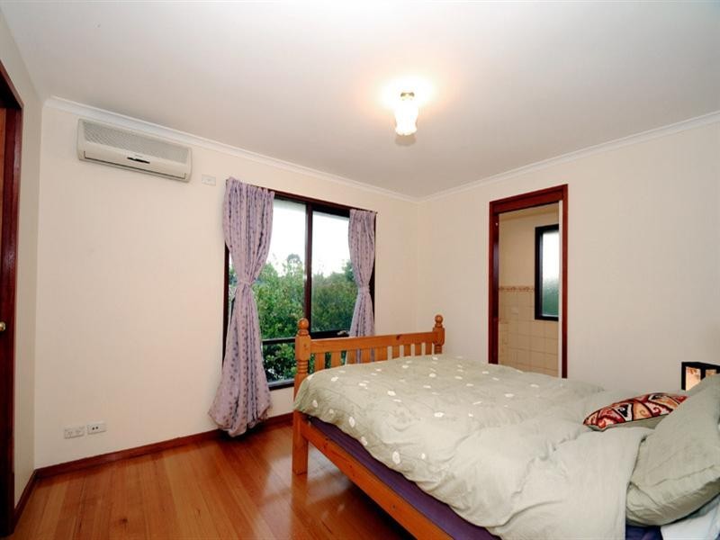 114 Rawdon Hill Drive, Dandenong North VIC 3175