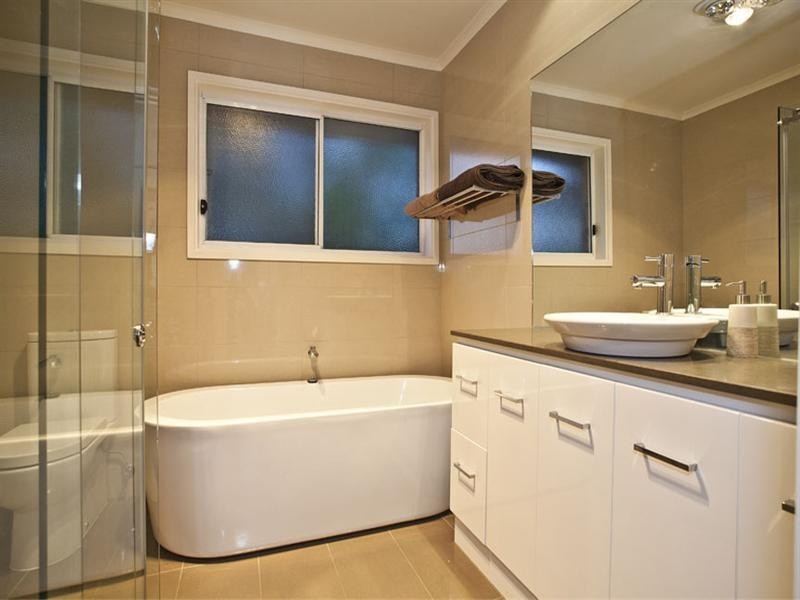 82 Hansworth Street, Mulgrave VIC 3170