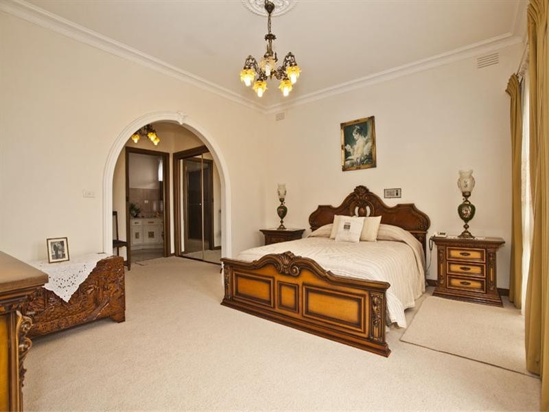 44 Grandview Road, Wheelers Hill VIC 3150