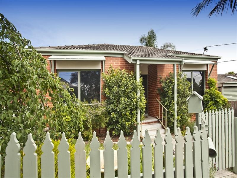 2/26 Adrian Street, Chadstone VIC 3148