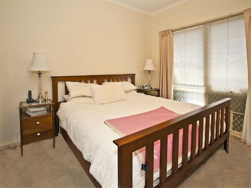 2/26 Adrian Street, Chadstone VIC 3148