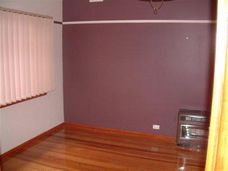 17 Mount Street, Glen Waverley VIC 3150