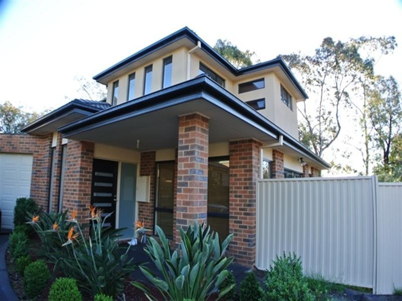 2/1 Highclere Avenue, Mount Waverley VIC 3149