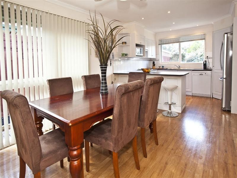 23 Lascelle Drive, Vermont South VIC 3133