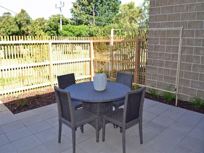 2/45 Winbirra Parade, Ashwood VIC 3147