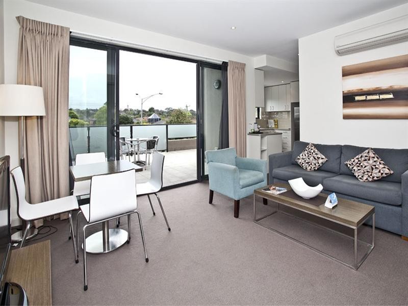 211/353 Springvale Road, Glen Waverley VIC 3150