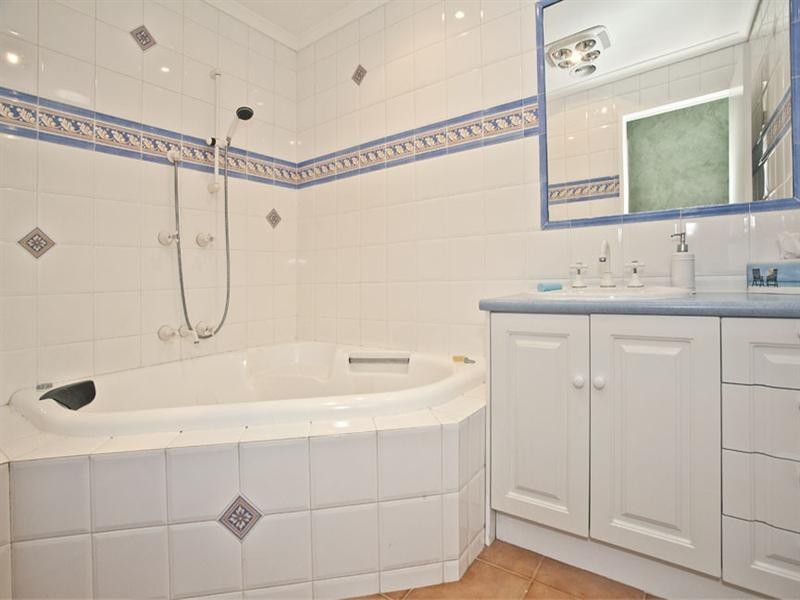 49 Mary Avenue, Wheelers Hill VIC 3150