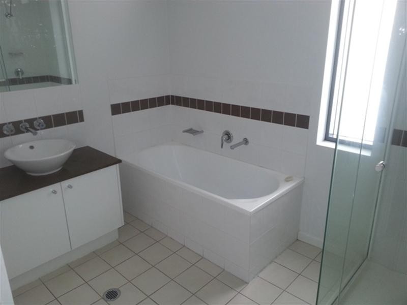 22/2-4 Blair Road, Glen Waverley VIC 3150