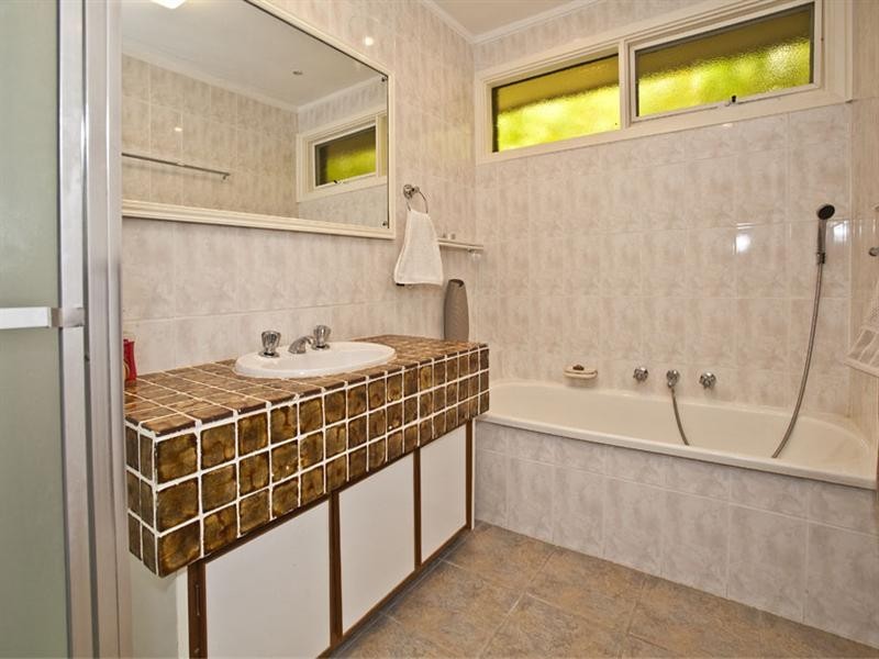 5 Canter Street, Rowville VIC 3178