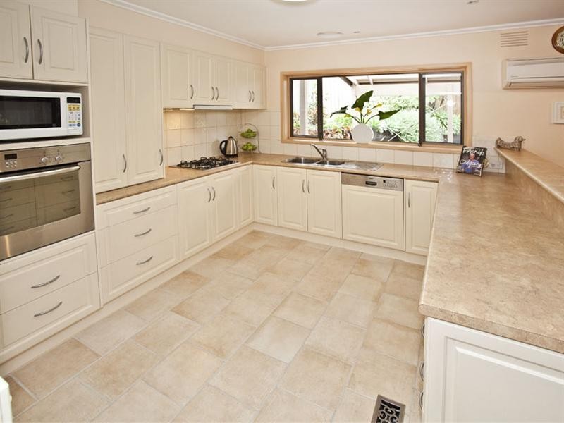 3 Colonial Close, Wheelers Hill VIC 3150