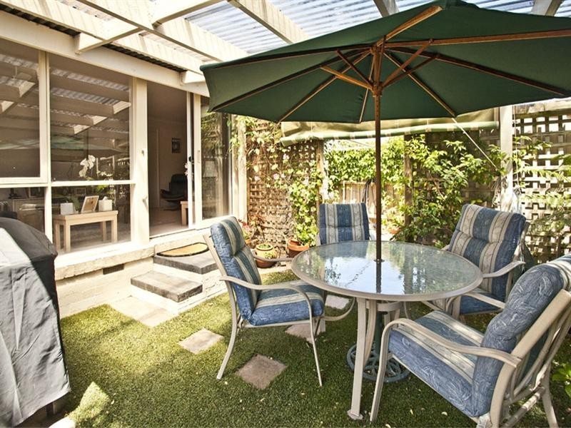 12 Feathertop Rise, Wheelers Hill VIC 3150