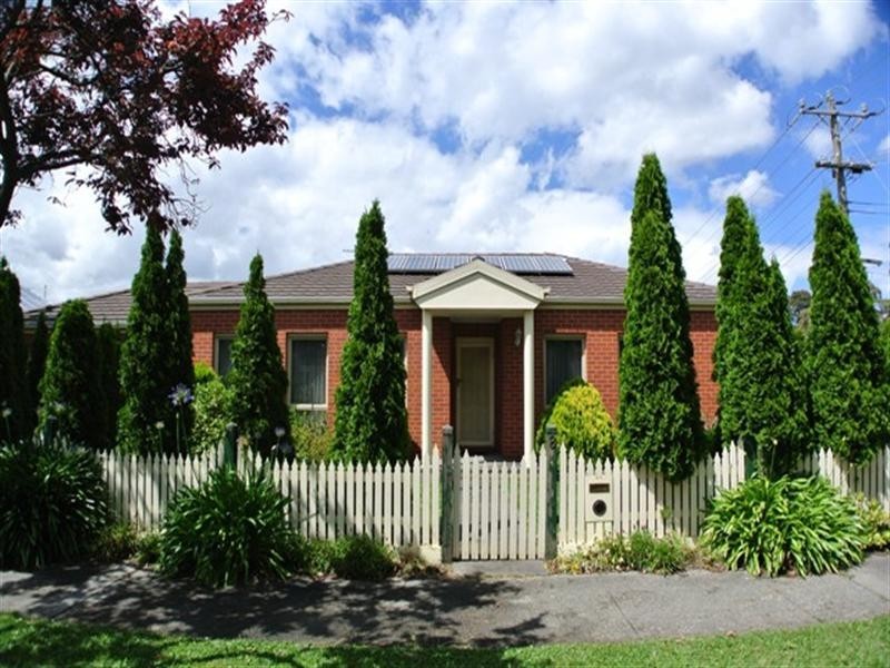 1/8 O’Sullivan Road, Glen Waverley VIC 3150