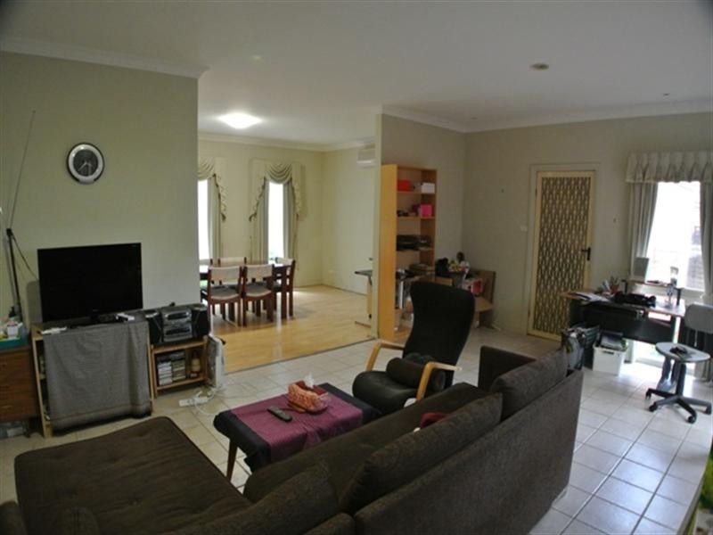 1/8 O’Sullivan Road, Glen Waverley VIC 3150