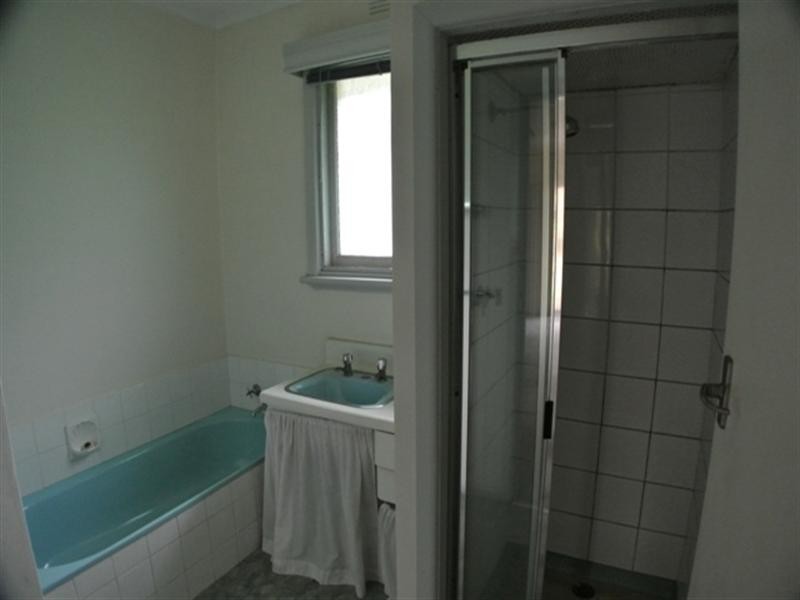 11 Bradstreet Road, Mount Waverley VIC 3149