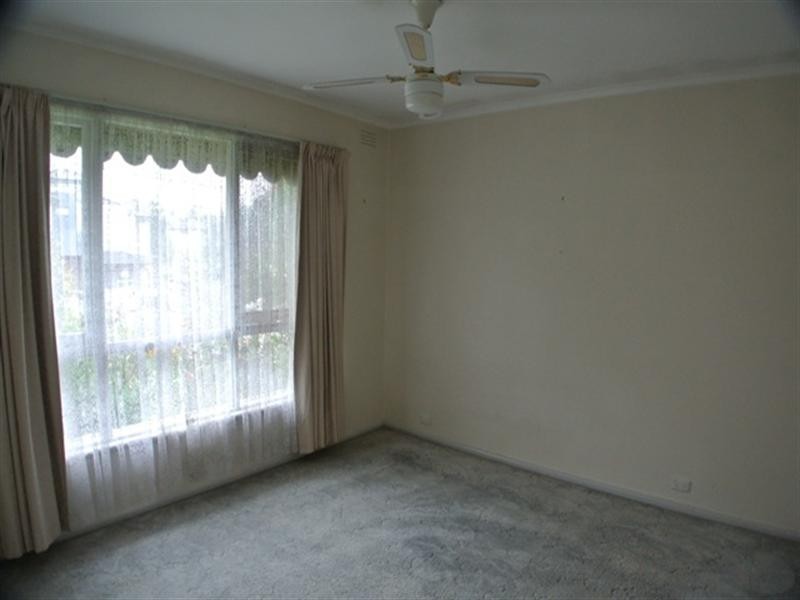 11 Bradstreet Road, Mount Waverley VIC 3149