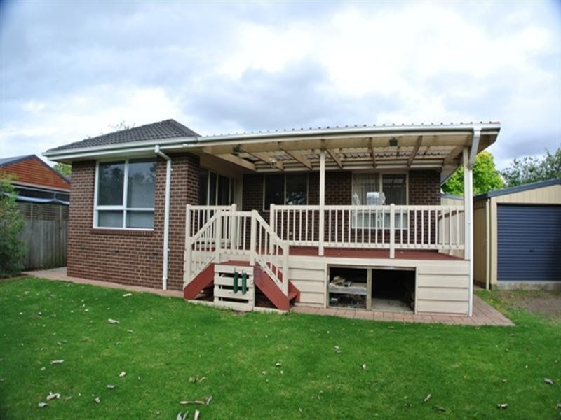 2 Bramton Court, Mulgrave VIC 3170
