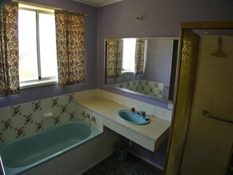 9 Winmalee Drive, Glen Waverley VIC 3150