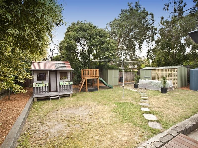 92 Capital Avenue, Glen Waverley VIC 3150