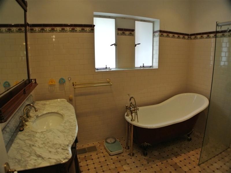 835 High Street Road, Glen Waverley VIC 3150