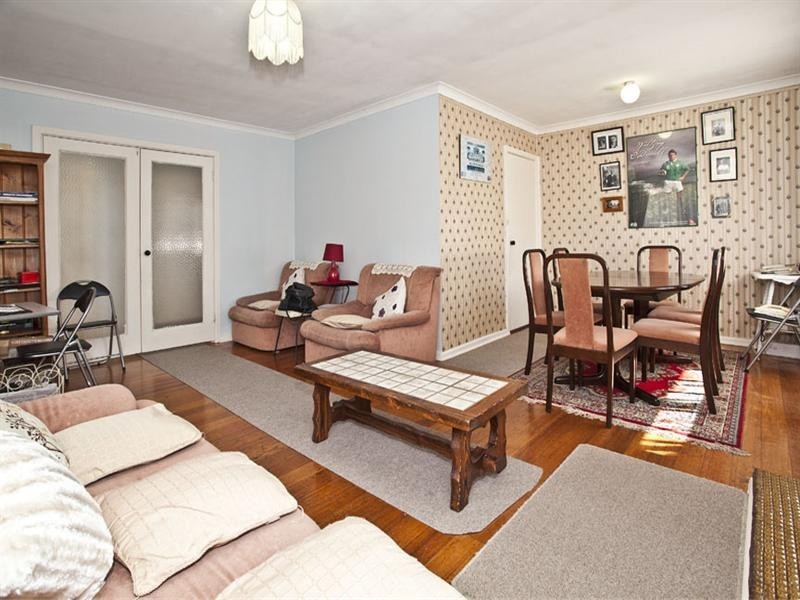 52 Rose Avenue, Glen Waverley VIC 3150