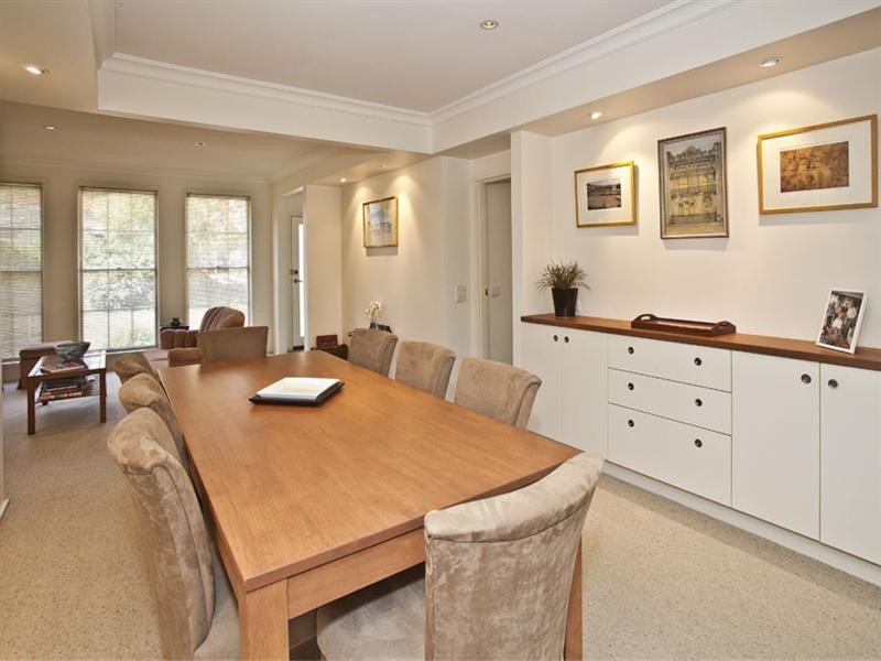 735 High Street Road, Glen Waverley VIC 3150