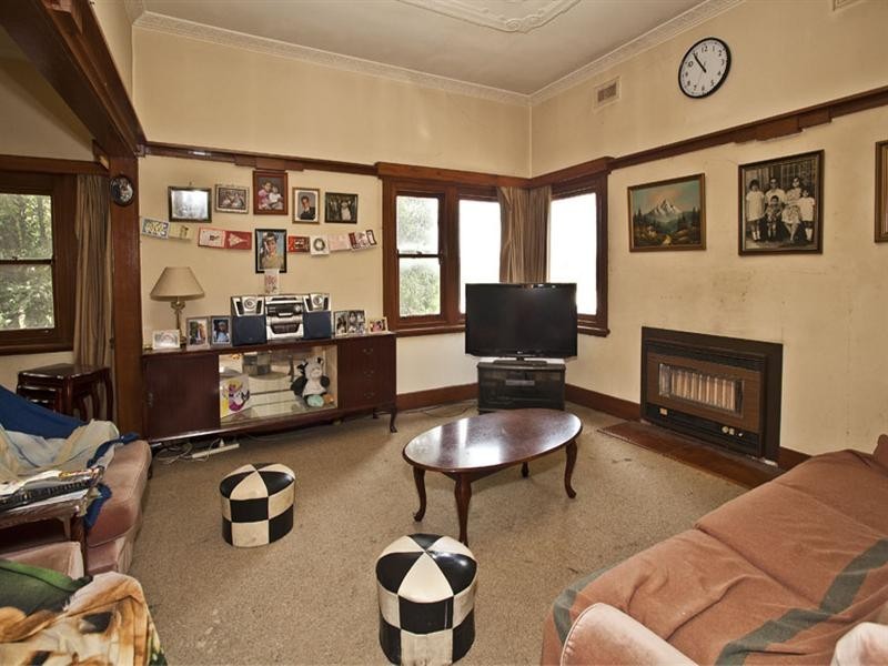 297 Canterbury Road, Forest Hill VIC 3131
