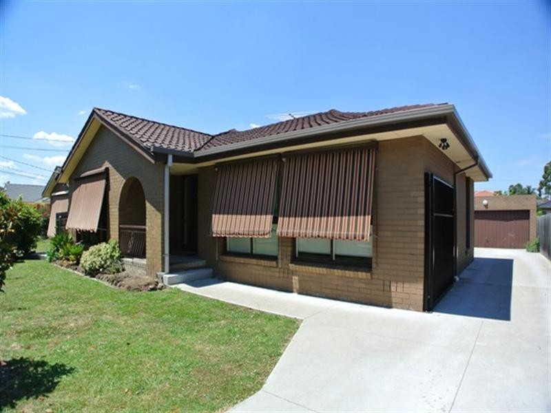 50 Camelot Drive, Glen Waverley VIC 3150