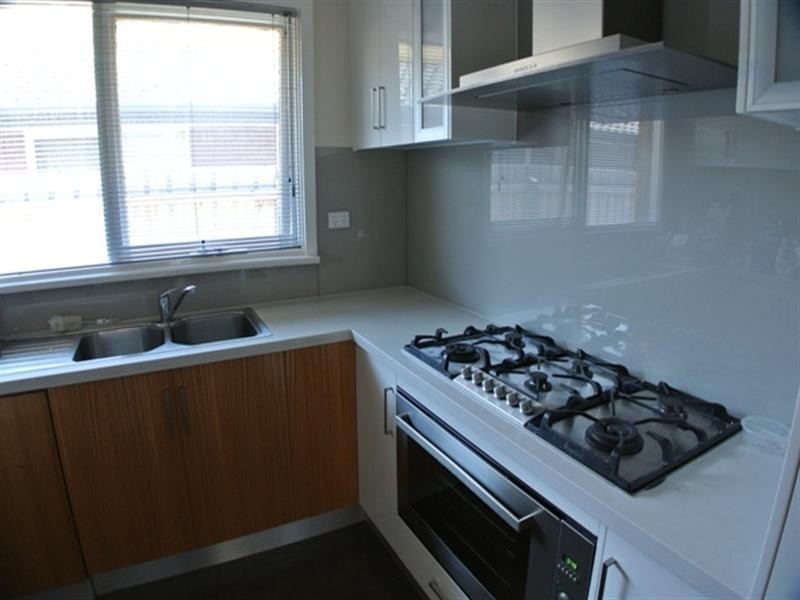 50 Camelot Drive, Glen Waverley VIC 3150