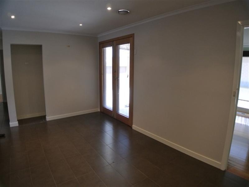 50 Camelot Drive, Glen Waverley VIC 3150