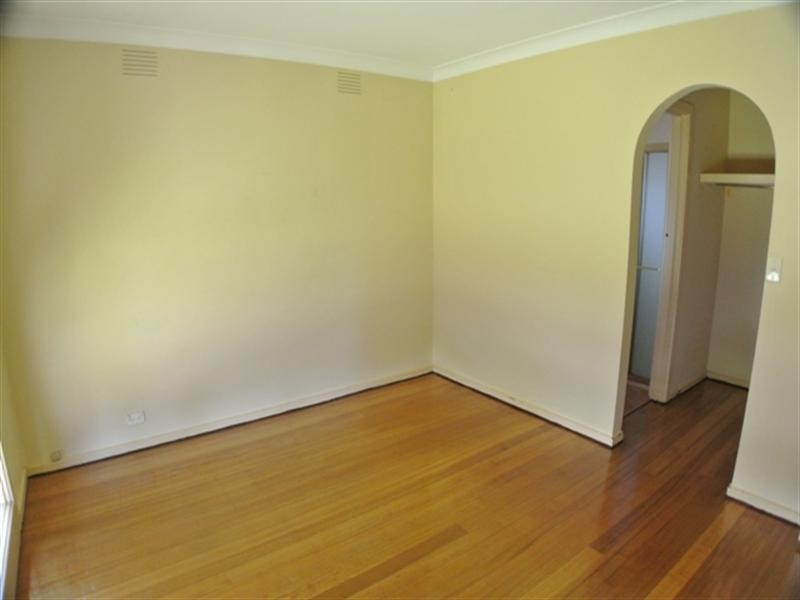 50 Camelot Drive, Glen Waverley VIC 3150