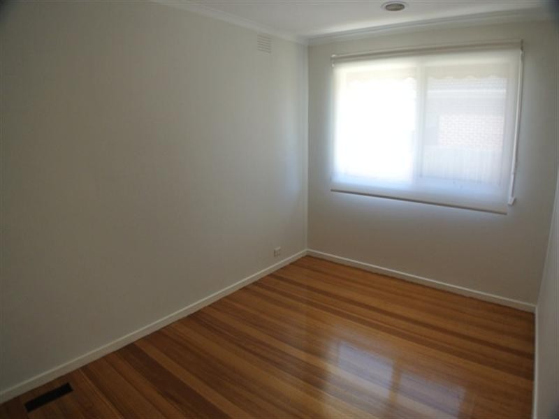 50 Camelot Drive, Glen Waverley VIC 3150