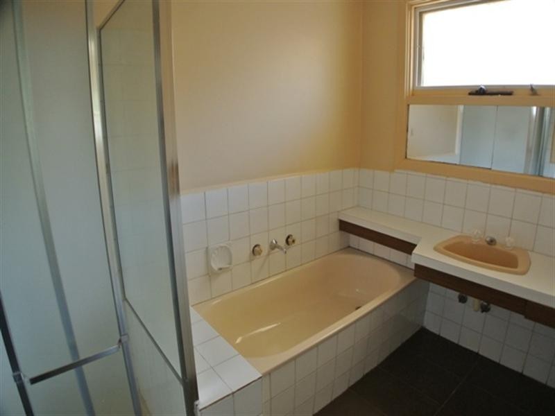 50 Camelot Drive, Glen Waverley VIC 3150