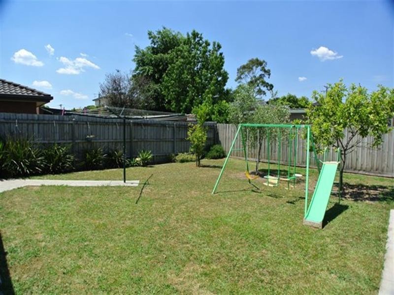 50 Camelot Drive, Glen Waverley VIC 3150