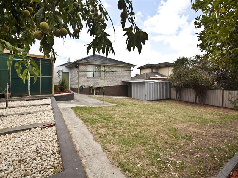 22 Chivers Avenue, Glen Waverley VIC 3150