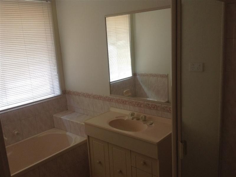 65 Jarryd Crescent, Berwick VIC 3806