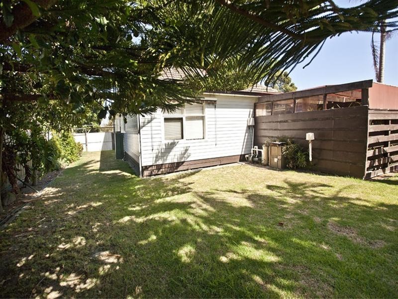 16 Allen Street, Glen Waverley VIC 3150