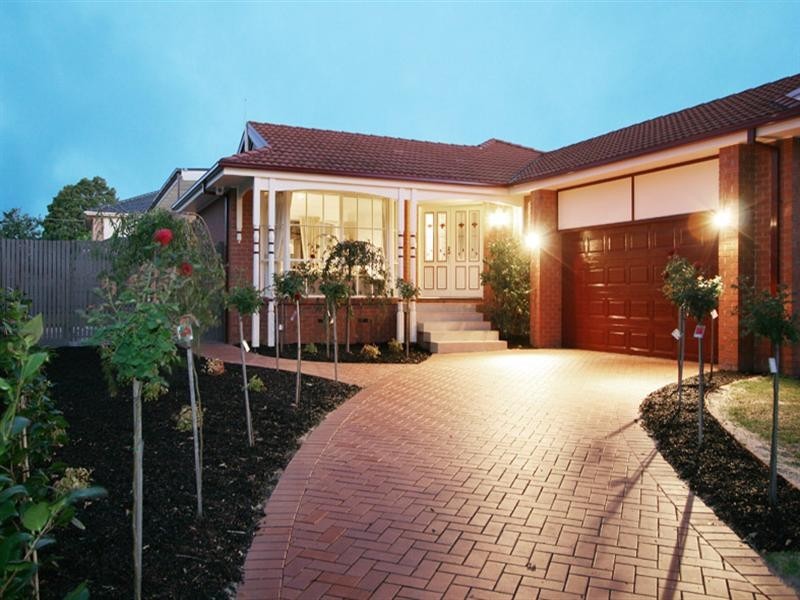 12 Subiaco Court, Glen Waverley VIC 3150