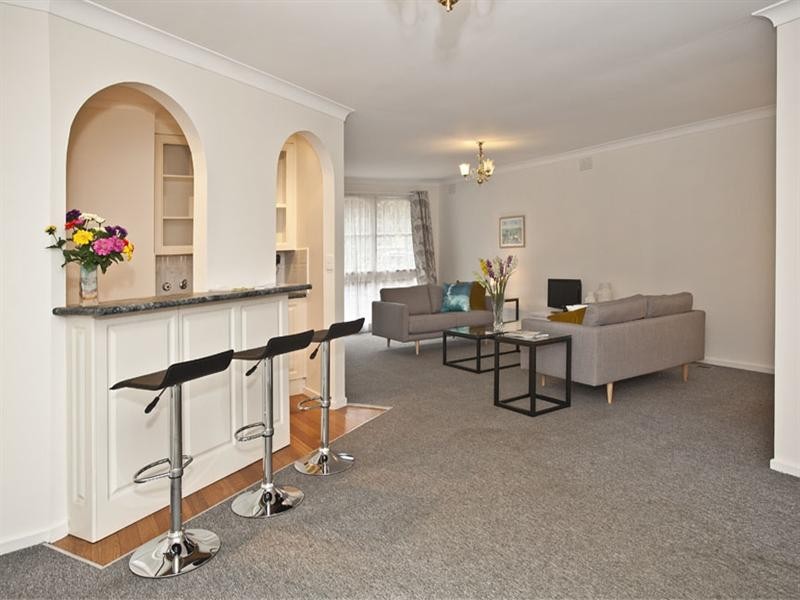 9 Lancelot Crescent, Glen Waverley VIC 3150