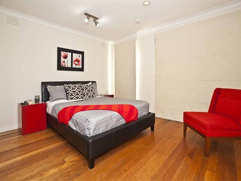 9 Lancelot Crescent, Glen Waverley VIC 3150