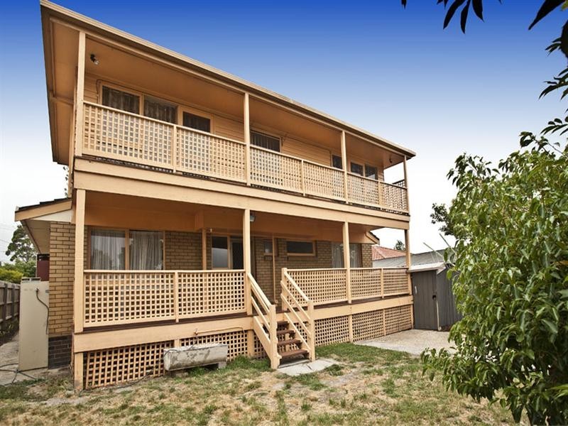 9 Lancelot Crescent, Glen Waverley VIC 3150