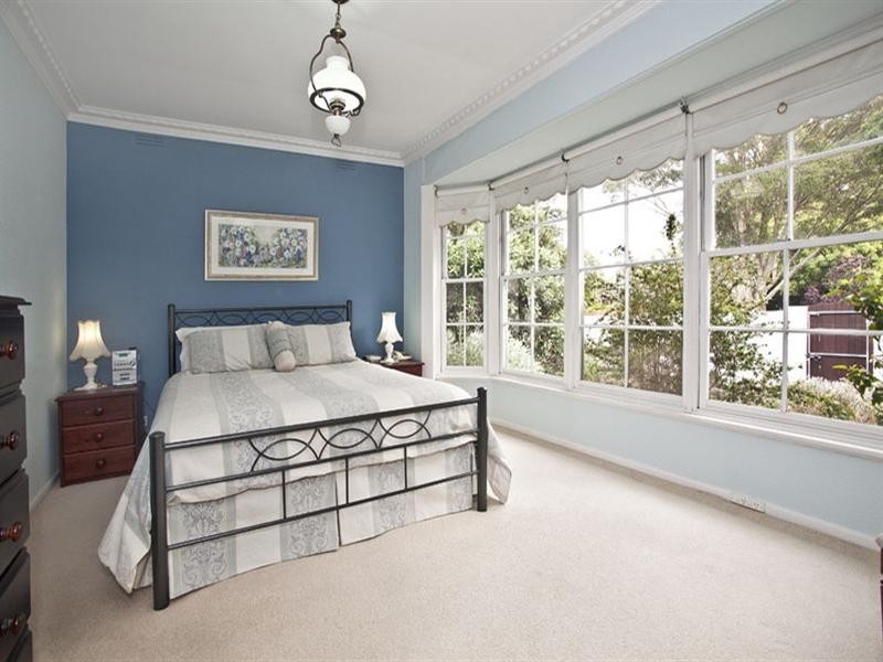 14 Rob Roy Street, Glen Waverley VIC 3150