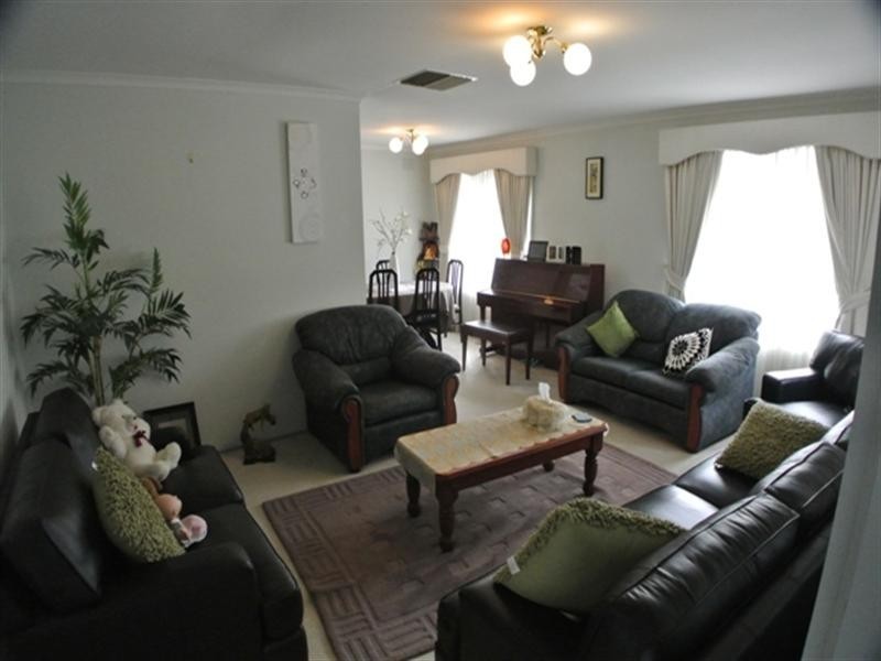 102 Capital Avenue, Glen Waverley VIC 3150