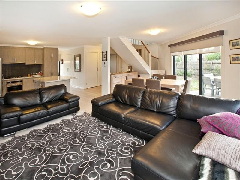 2/5 Green Avenue, Mulgrave VIC 3170