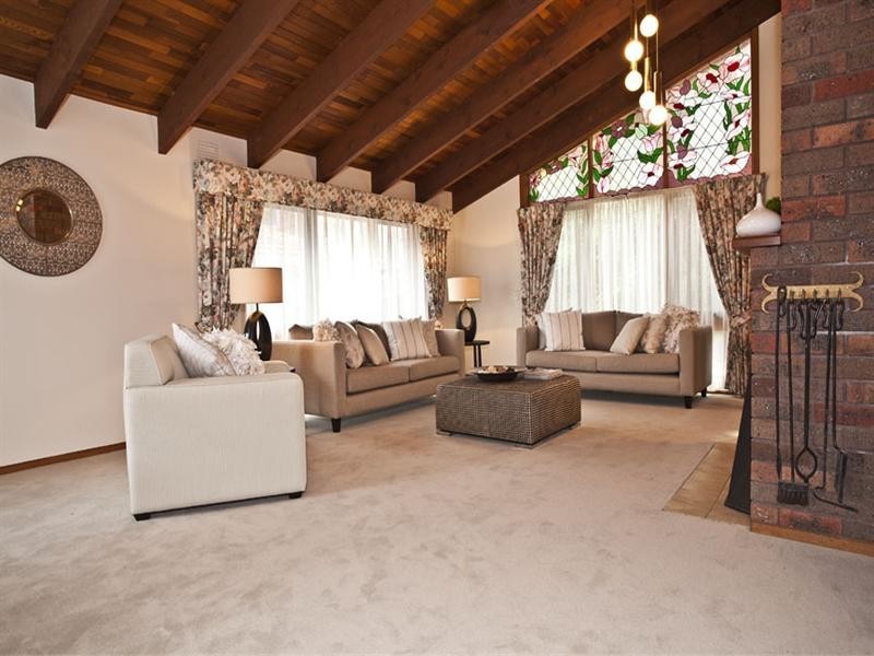 7 Dunbar Close, Wheelers Hill VIC 3150