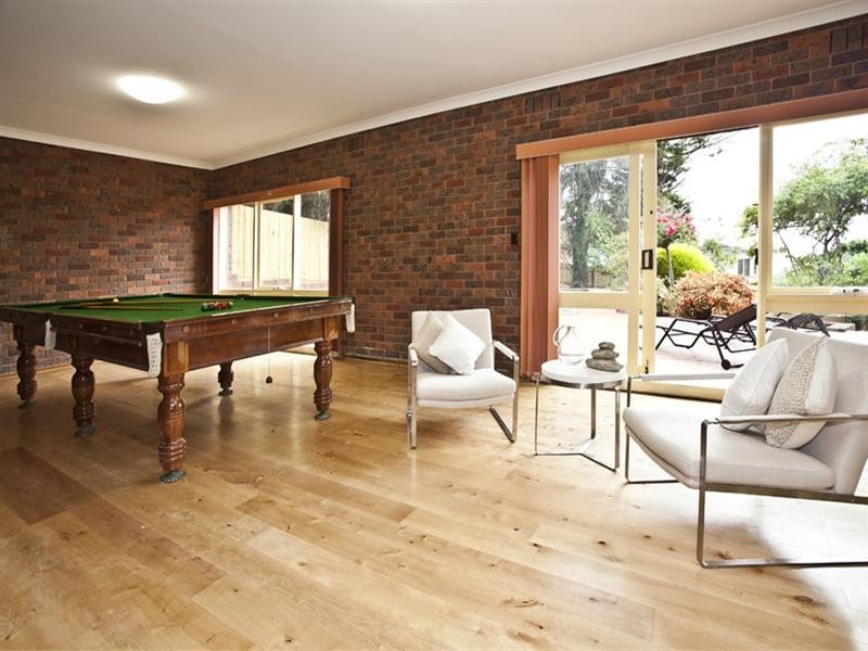 7 Dunbar Close, Wheelers Hill VIC 3150